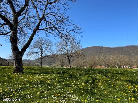 terrain 1 052 m² chirens