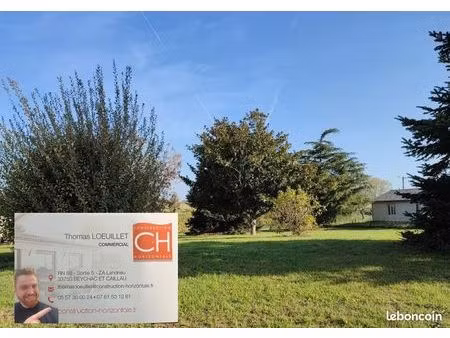 terrain 440 m² le pout