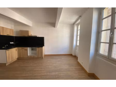 location appartement  m² t-2 à montauban  630 €