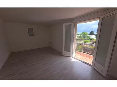 location appartement  68 m² t-3 à nemours  850 €