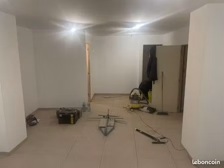 local commercial 50m2