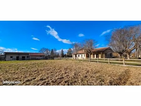 vend maison sur sa propriété