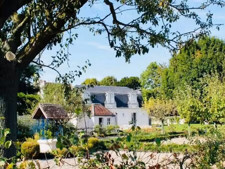 manoir à vendre à loches : 1 000 000 € | 321m²