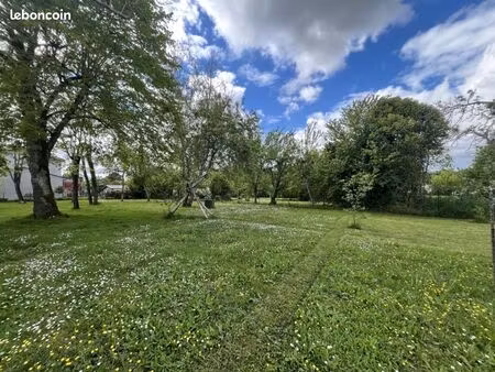 terrain 660 m² martillac
