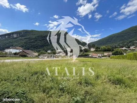 terrain 605 m² veurey-voroize