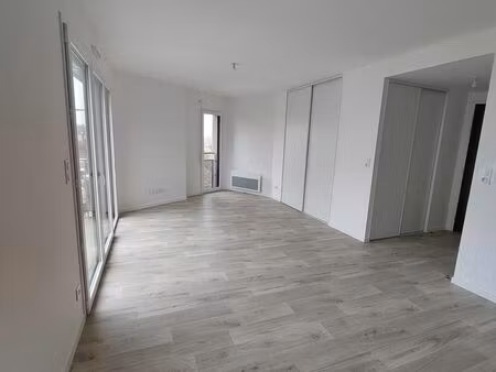 appartement t1 bis st marc avec balcon
