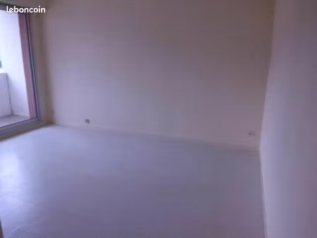 studio 1 pièce 25 m²