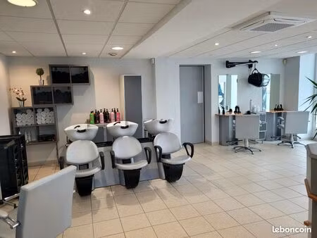 salon de coiffure mixte