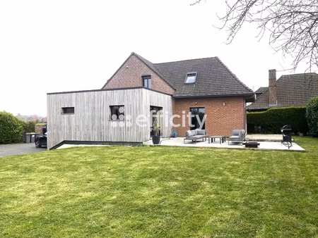 maison 6 pièces - 157 m²
