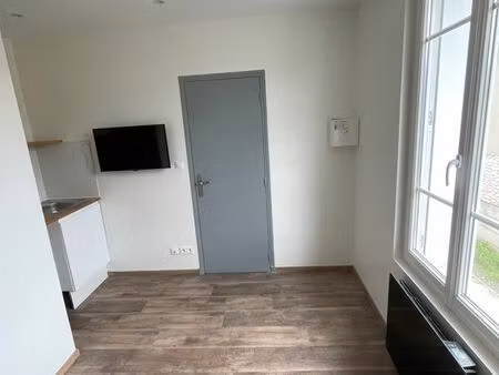 studio avec parking