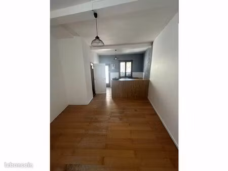 appartement 3 pièces 55 m²