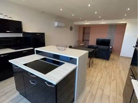 appartement t3 de 69m2 à roche la moliere