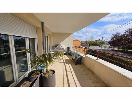 à vendre très bel appartement avec terrasse à woippy villa