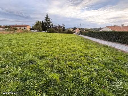 terrain 514 m² oudon