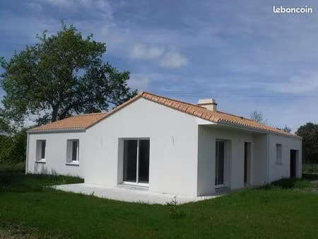 villa 4 pièces 85 m²