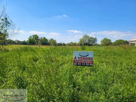 vente terrain 693 m² à saint-etienne-sur-reyssouze (01190)  24 690 €