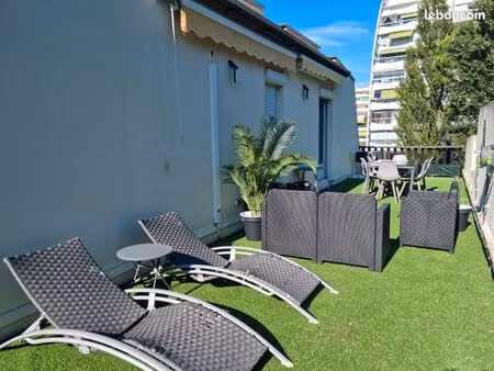 t2 traversant et sa belle terrasse