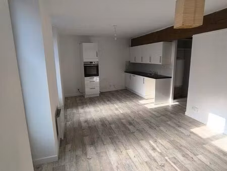 appartement t2 - renové - hyper centre