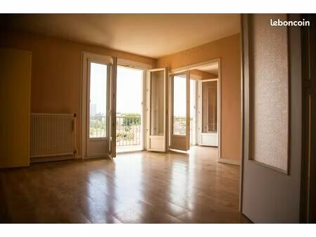 appartement 4 pièces 75m²
