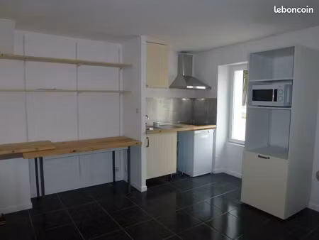 loue studio proche ecoles  transports et commerces