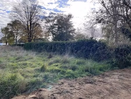 terrain 740 m² mouzeil