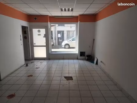local commercial 90 m² agen – emplacement n°1 – forte visibilité