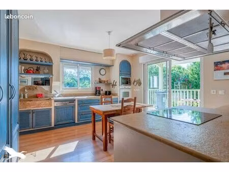 maison 5 pièces 167 m²