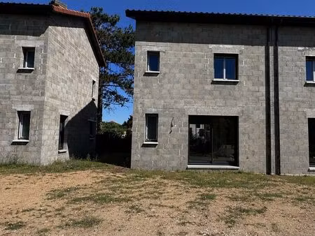 maison 4 pièces 82 m²