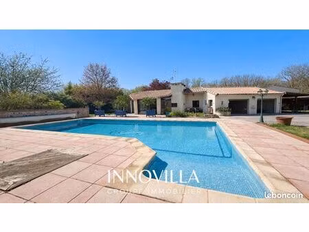 maison 8 pièces 208 m²