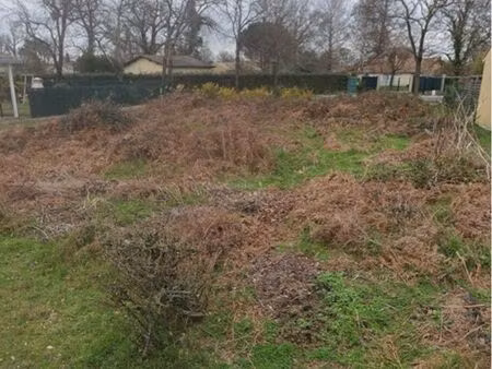 terrain à bâtir à hourtin 770 m2 viabilisé quartier recherché