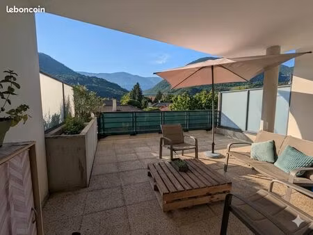 appartement à vif / t4 82 m² avec grande terrasse