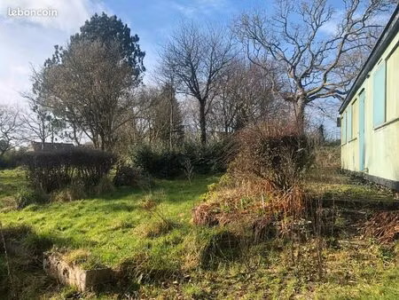 beau terrain constructible 1100m²
