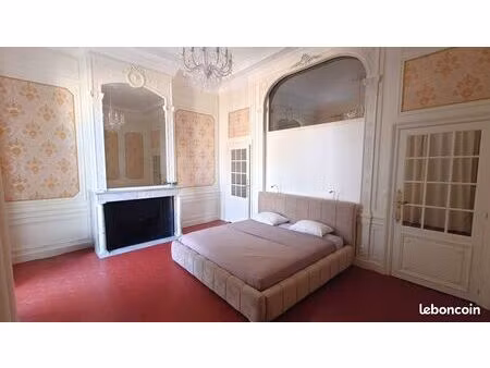 appartement haussmannien face aux halles