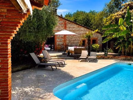 rare maison toulousaine de charme avec piscine  pool house et bar privé à 25 min de toulou