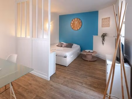studio meublé avec cour – centre-ville de saumur
