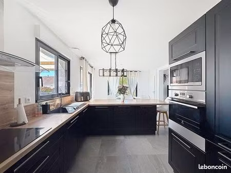 maison clé en main de 2018 - 110m2 - prestations de qualité - 3 chambres