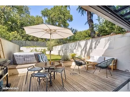 maison de ville 7 pièces 200 m²