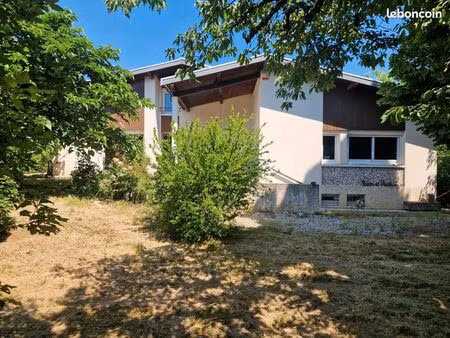 la cote-saint-andre - secteur recherché - propriété de 130 m² habitables – 5.034 m² de ter