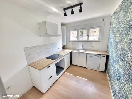 bel appartement de 67m²  2 chambres  cave  balcon et jardinet