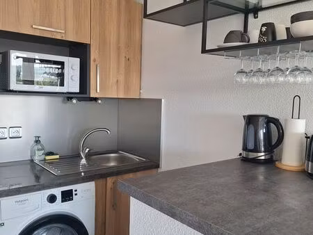 appartement meublé et place de parking privée