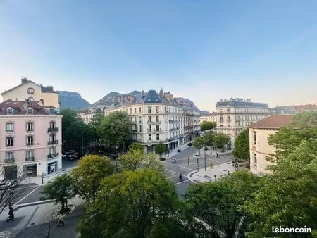 grenoble hyper-centre – superbe appartement entièrement rénové avec vue dégagée