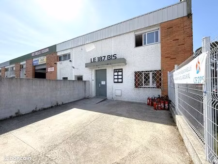 locaux commerciaux av etats unis 707 m²