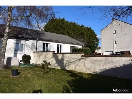a louer maison 70m² - cuisine  sdb douche à l'italienne  wc  deux chambres  s à [url masqu