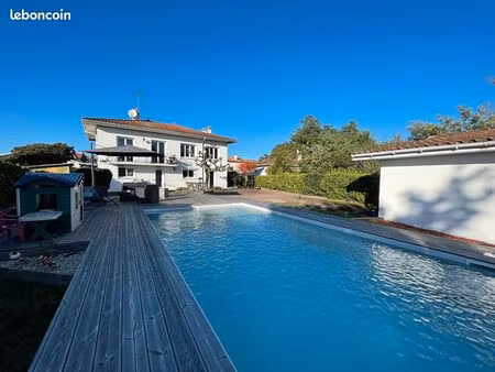 ? maison 161 m² – 2 logements indépendants – piscine – aucun travaux – centre-ville