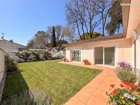 villa 4 pièces 110 m²