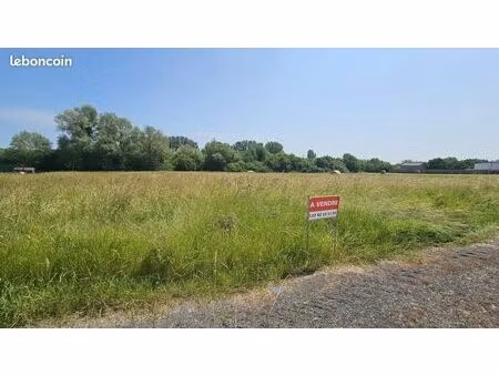 terrain 1400 m² freistroff