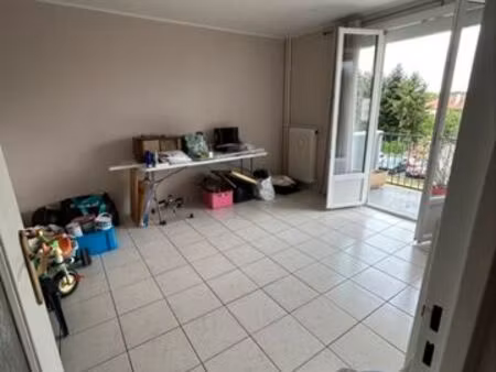 f2 de 42m² au bord de loire
