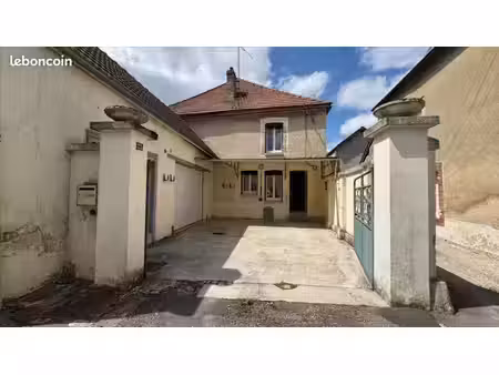 maison 7 pièces 127 m²