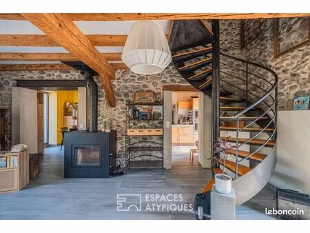 maison 6 pièces 166 m²