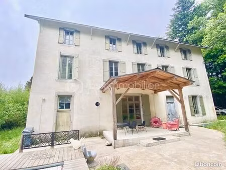maison 17 pièces 641 m²